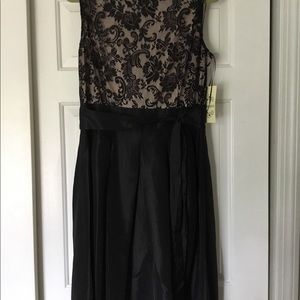 Sangria AWDLE48 Tie Waist Dress size 14 NWT new
